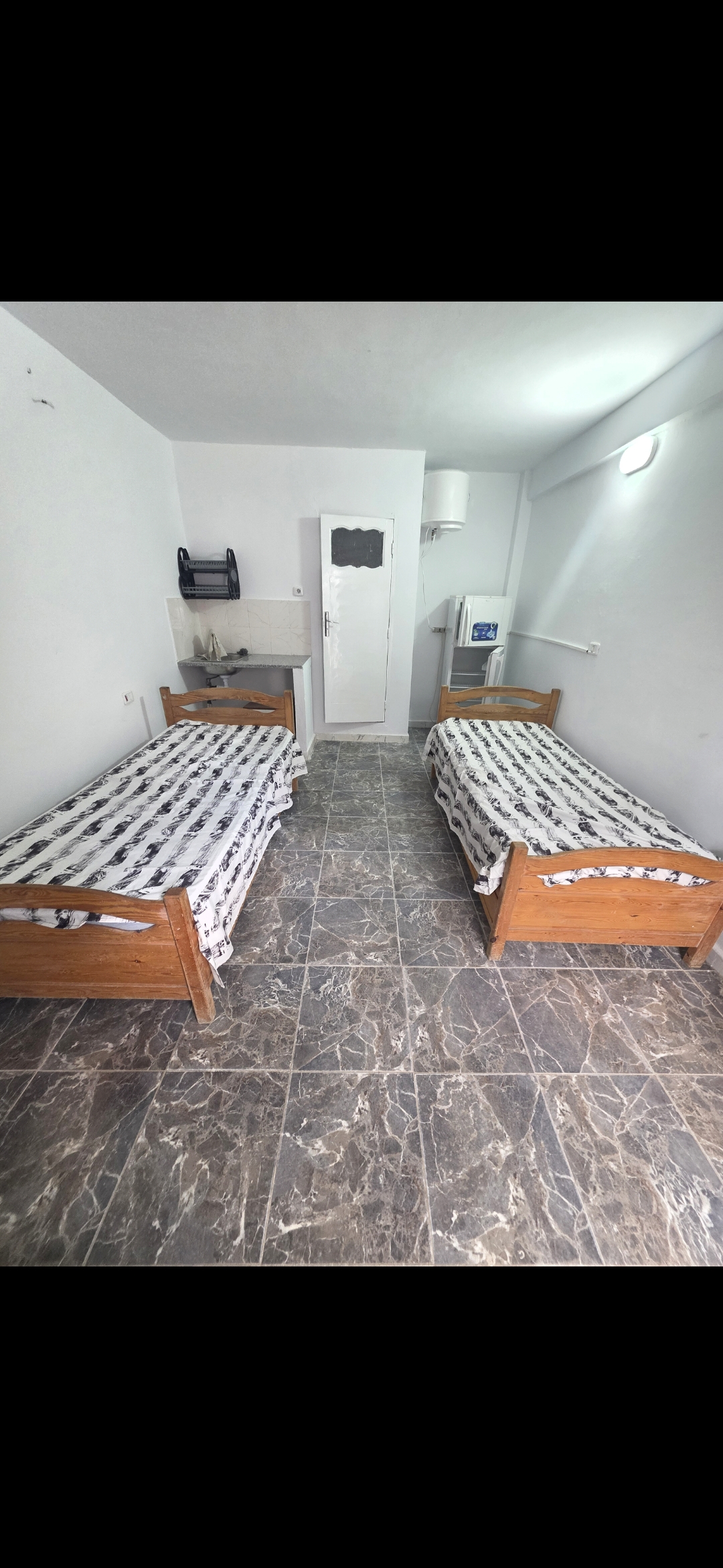 El Menzah&nbsp;El Manar 1&nbsp;Location&nbsp;Appart. 1 pi�ce&nbsp;S0 meubl� manar1 en face campus universitaire