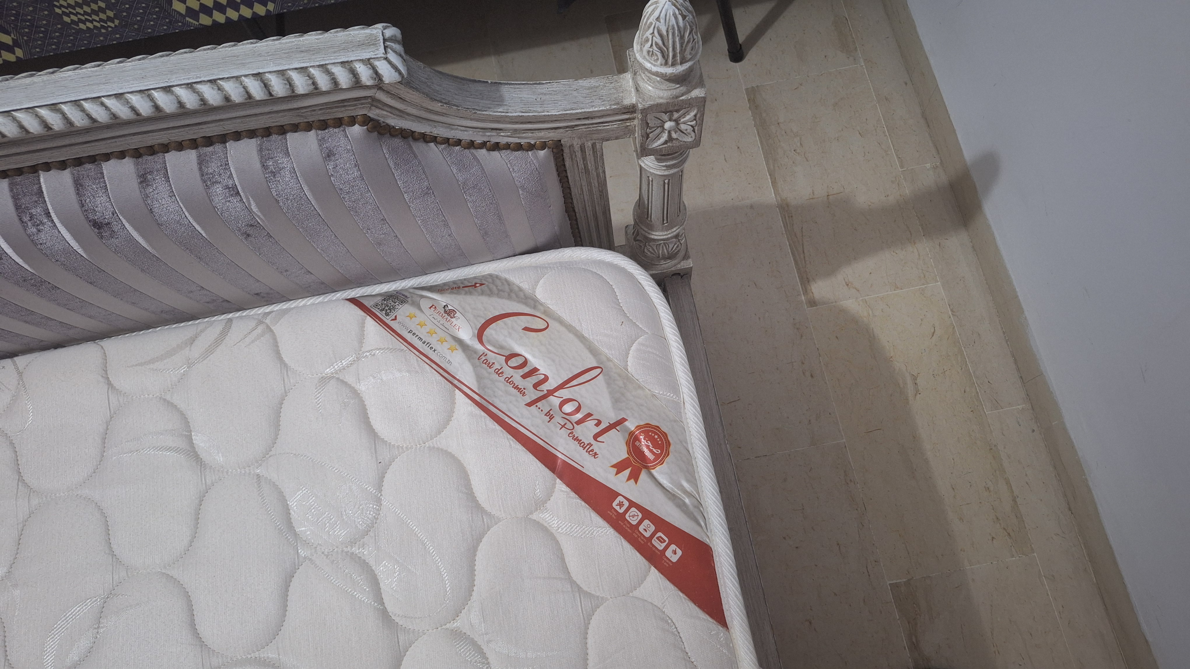 Raoued&nbsp;Cite El Ghazala 2&nbsp;Chambres � coucher&nbsp;Lits&nbsp;Lit avec matelas