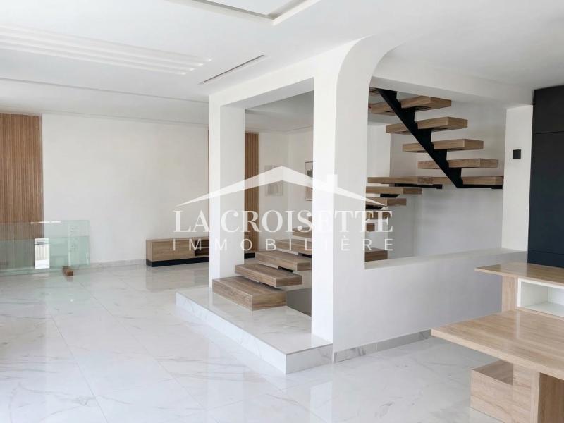 La Marsa&nbsp;Cite El Moustakbel (La Marsa)&nbsp;Location&nbsp;Maisons&nbsp;Triplex s4 avec jardin � la marsa mtrl0058