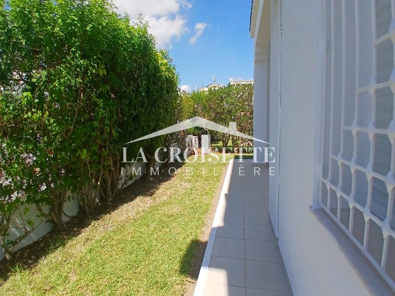 La Marsa&nbsp;Berge Du Lac&nbsp;Location&nbsp;Maisons&nbsp;Villa s5 avec jardin au lac1 mvl0139