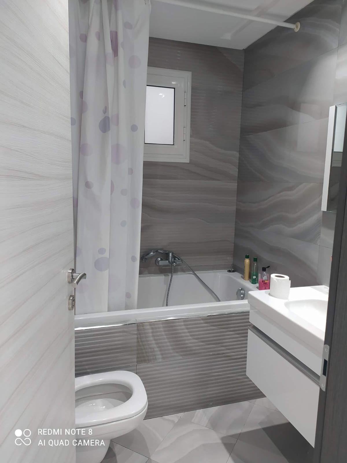 Ariana Ville&nbsp;Cite Ennasr 2&nbsp;Location&nbsp;Appart. 3 pi�ces&nbsp;S2 vide haut standing ennasr