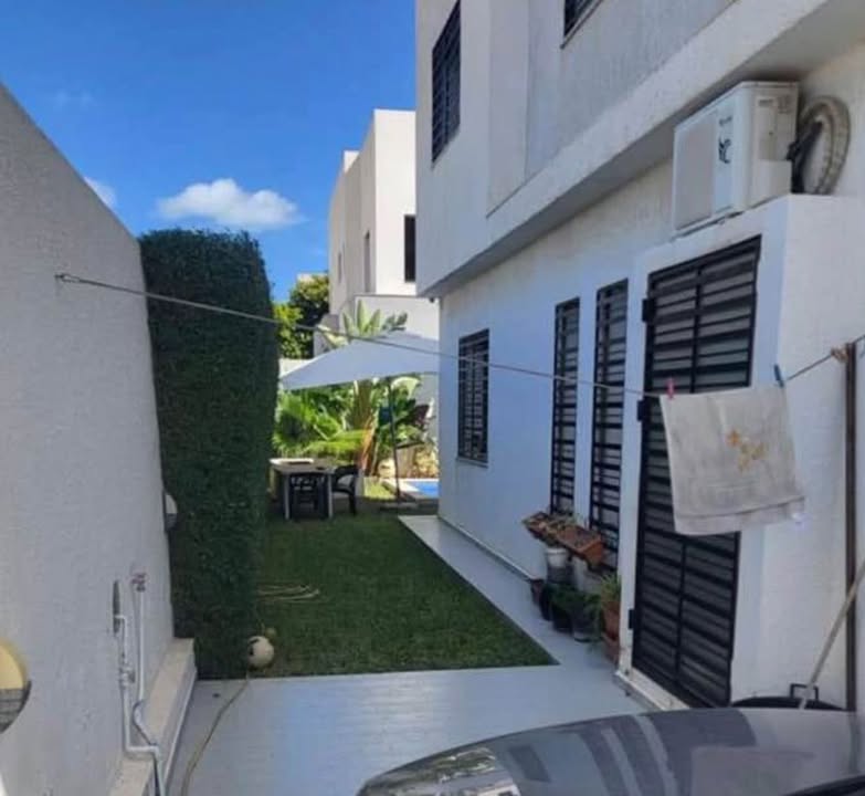 La Soukra&nbsp;La Soukra&nbsp;Location&nbsp;Maisons&nbsp;Villa avec piscine et jardin la soukra s3