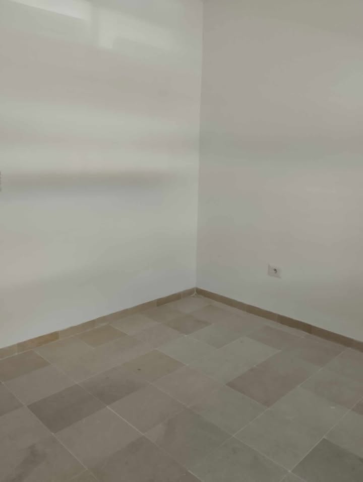 La Marsa&nbsp;El Aouina&nbsp;Location&nbsp;Appart. 2 pi�ces&nbsp;Appartement s2 jamais habit�e cit� wahat
