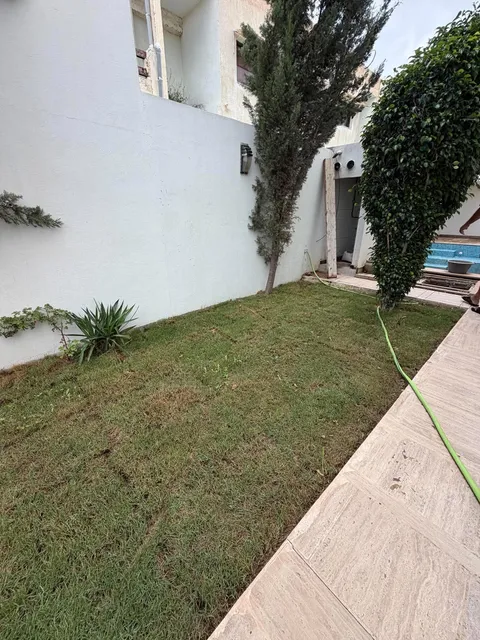 La Soukra&nbsp;Chotrana 3&nbsp;Location&nbsp;Maisons&nbsp;Villa avec piscine et jardin chotrana 3 s4