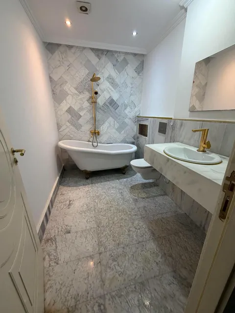 La Soukra&nbsp;Chotrana 3&nbsp;Location&nbsp;Maisons&nbsp;Villa avec piscine et jardin chotrana 3 s4