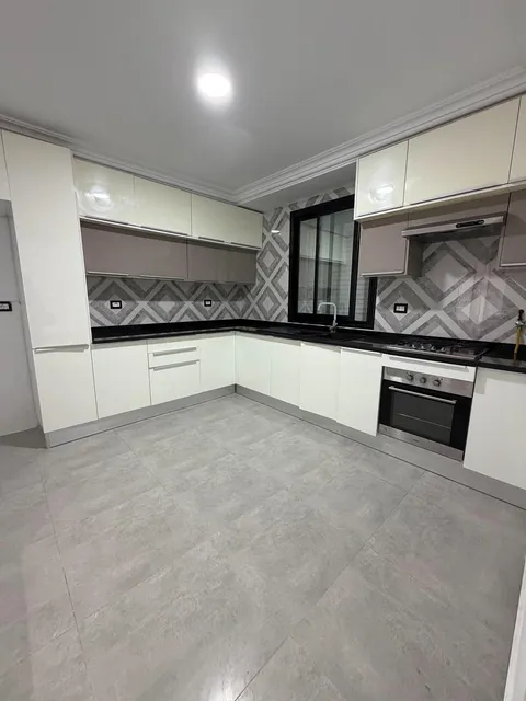 La Soukra&nbsp;Chotrana 3&nbsp;Location&nbsp;Maisons&nbsp;Villa avec piscine et jardin chotrana 3 s4