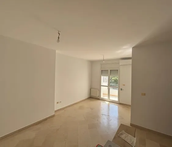 La Marsa&nbsp;El Aouina&nbsp;Location&nbsp;Appart. 3 pi�ces&nbsp;Appartement s2 cit� wahat au 2�me �tage