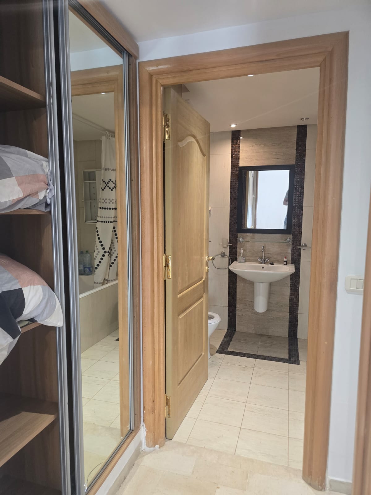 Sousse Jaouhara&nbsp;Sousse Khezama&nbsp;Vente&nbsp;Appart. 2 pi�ces&nbsp;Superbe appartement s3 haut standing