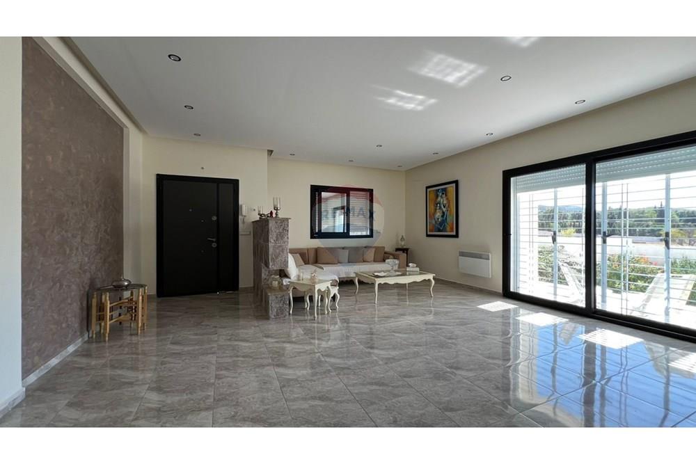 Mornag&nbsp;Mornag&nbsp;Vente&nbsp;Appart. 5 pi�ces+&nbsp;Villa mornag de lux