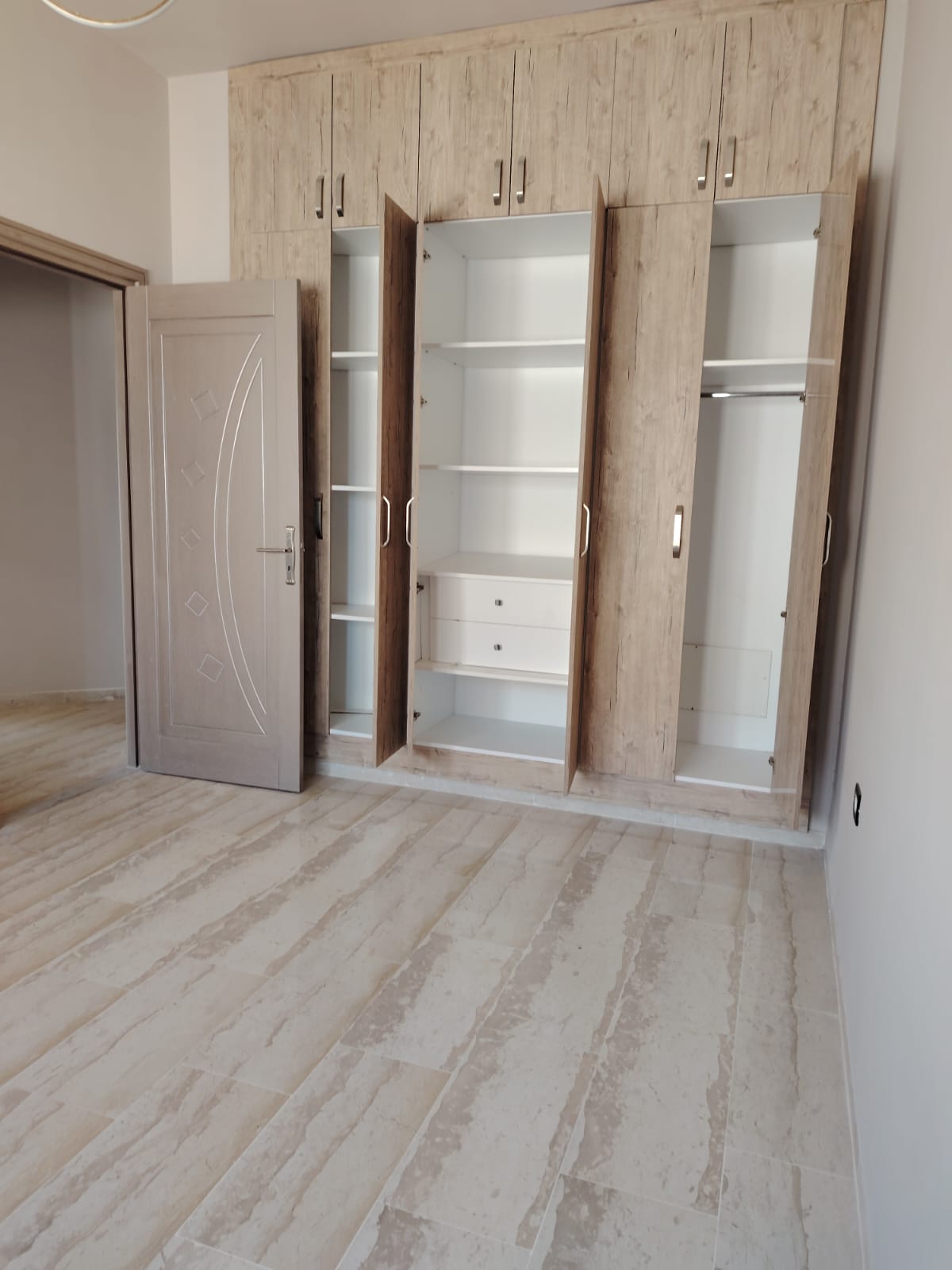 Soliman&nbsp;Soliman&nbsp;Location&nbsp;Appart. 3 pi�ces&nbsp;Appartement s plus 2 tr�s haut standing