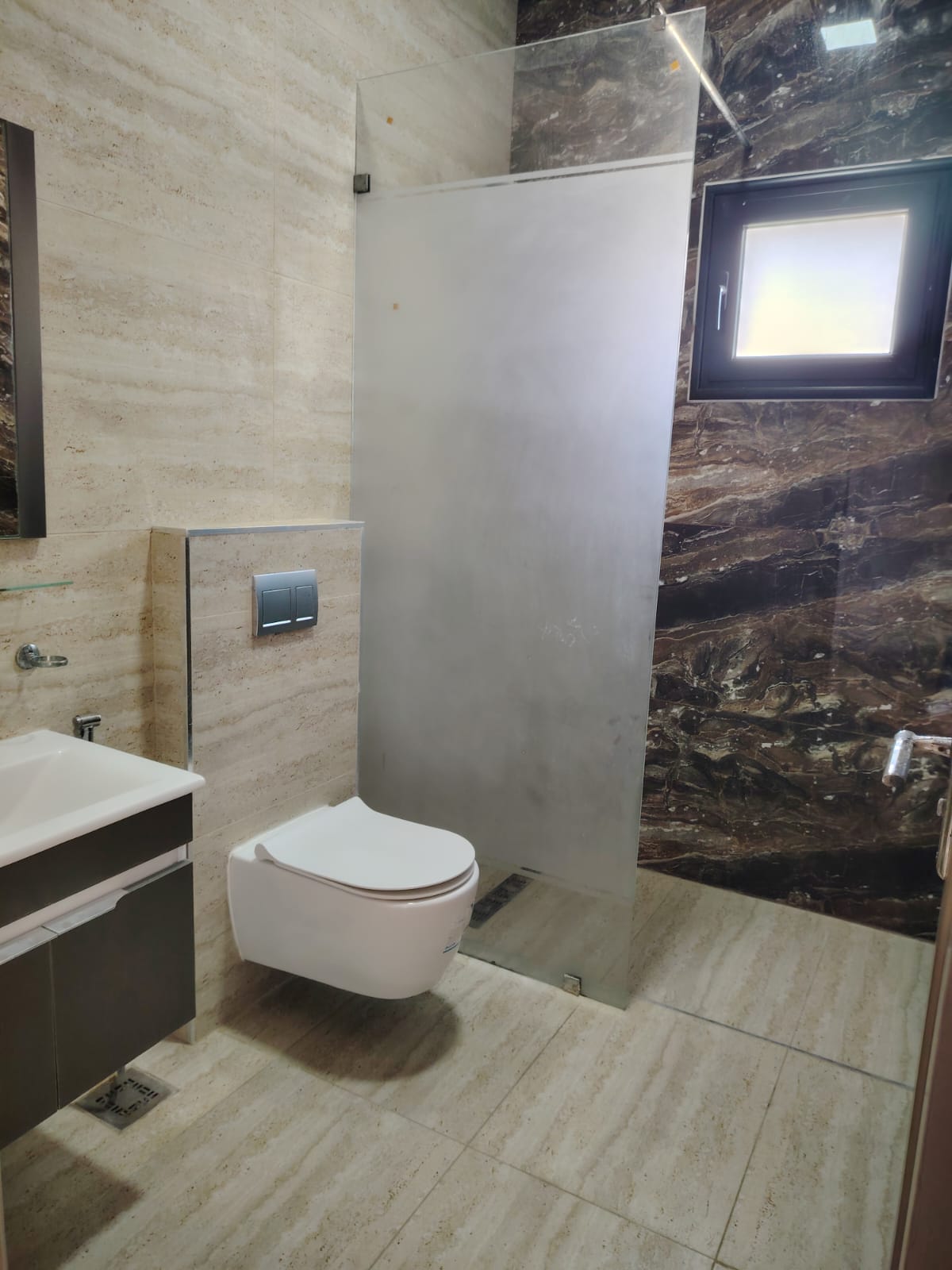 Soliman&nbsp;Soliman&nbsp;Location&nbsp;Appart. 3 pi�ces&nbsp;Appartement s plus 2 tr�s haut standing