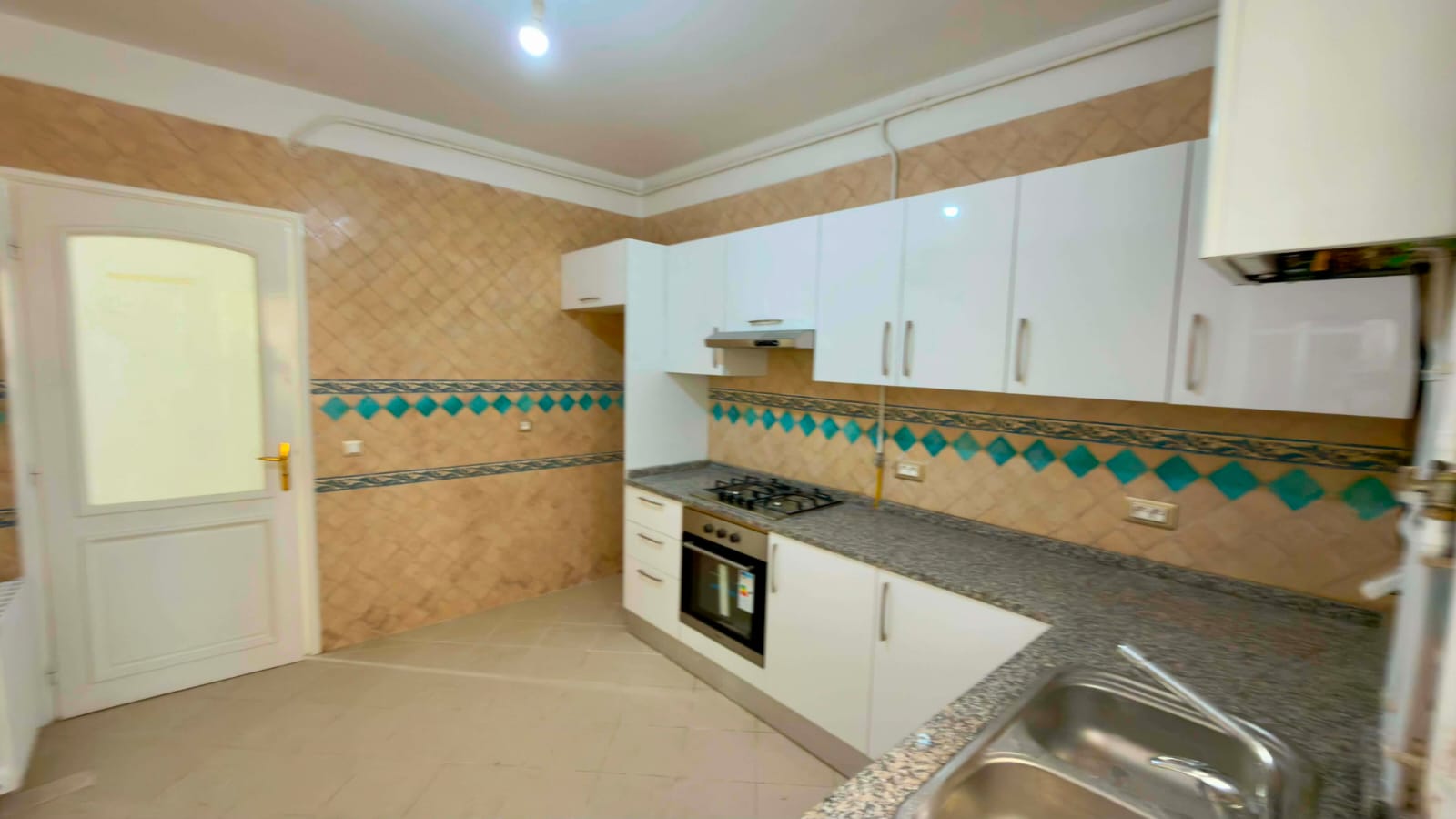 La Soukra&nbsp;La Soukra&nbsp;Location&nbsp;Appart. 2 pi�ces&nbsp;S2 ain zaghouan 7eme �tage avec ascenseur
