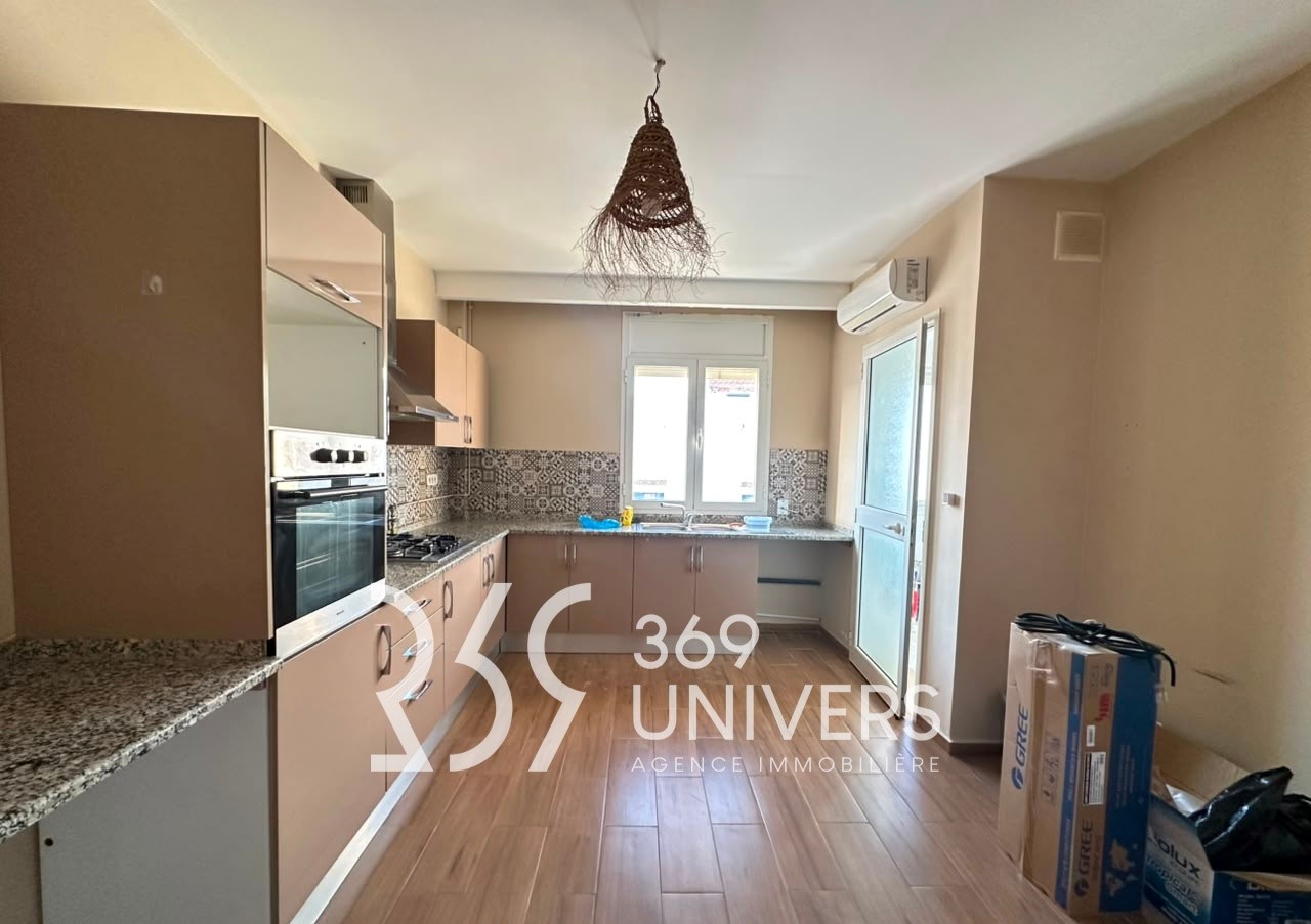 La Marsa&nbsp;Marsa Safsaf&nbsp;Location&nbsp;Appart. 3 pi�ces&nbsp;Appartement avec terrasse � la marsa ref ra189