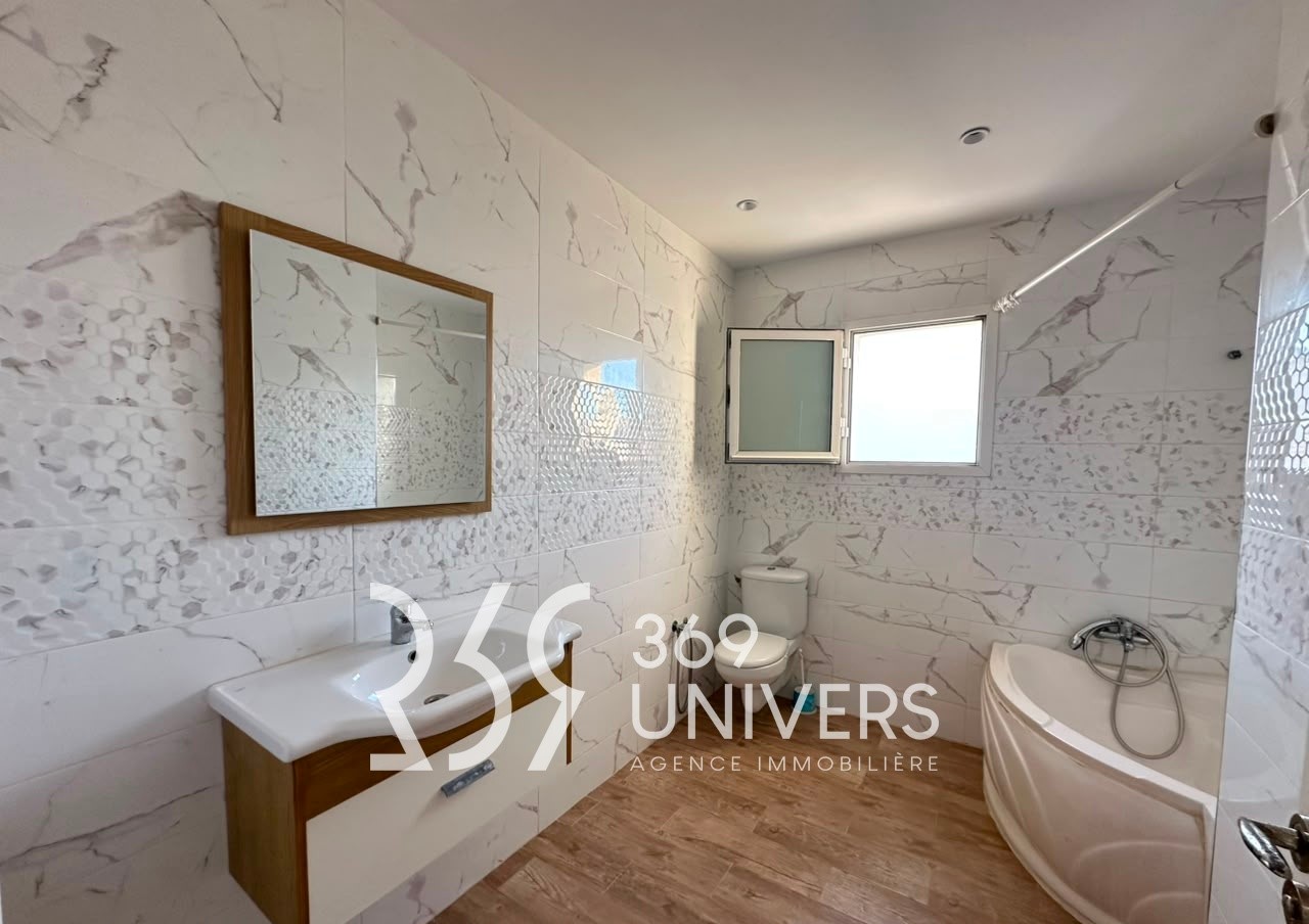 La Marsa&nbsp;Marsa Safsaf&nbsp;Location&nbsp;Appart. 3 pi�ces&nbsp;Appartement avec terrasse � la marsa ref ra189