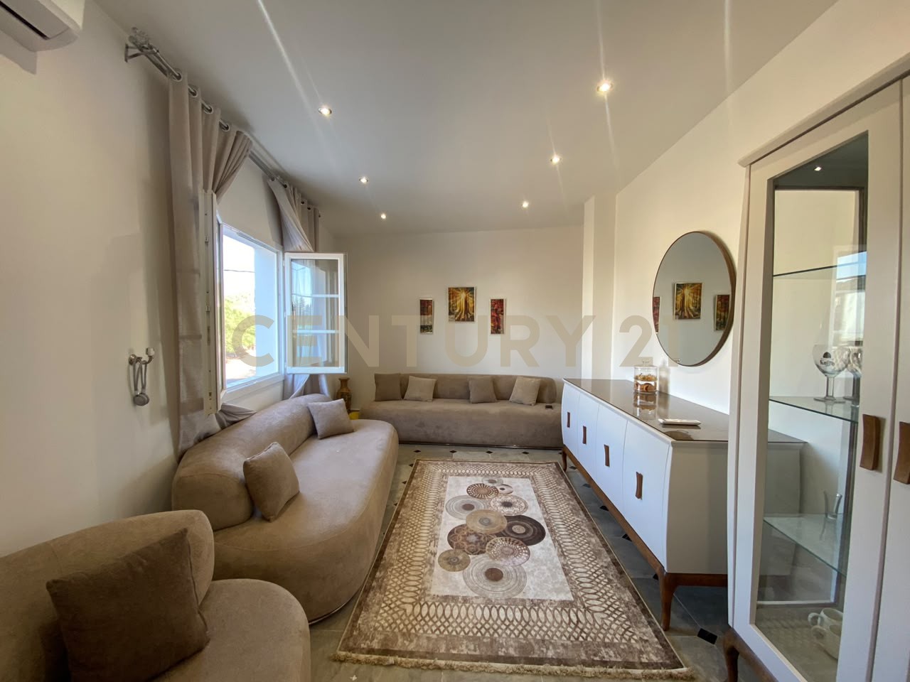 Raoued&nbsp;Cite El Ghazala 1&nbsp;Location&nbsp;Appart. 1 pi�ce&nbsp;Un �tage de villa s1 meubl� � cit� ghazela