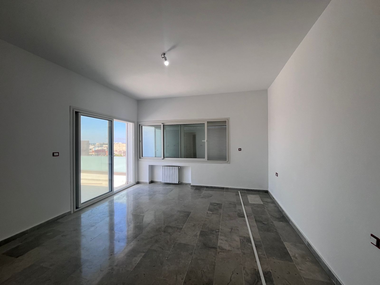 Monastir&nbsp;Zone Skanes&nbsp;Location&nbsp;Appart. 3 pi�ces&nbsp;Etage de villa