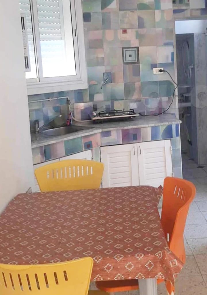 La Soukra&nbsp;Borj Louzir&nbsp;Location&nbsp;Appart. 1 pi�ce&nbsp;S1 � borj louzir  appartement en 1er �tage