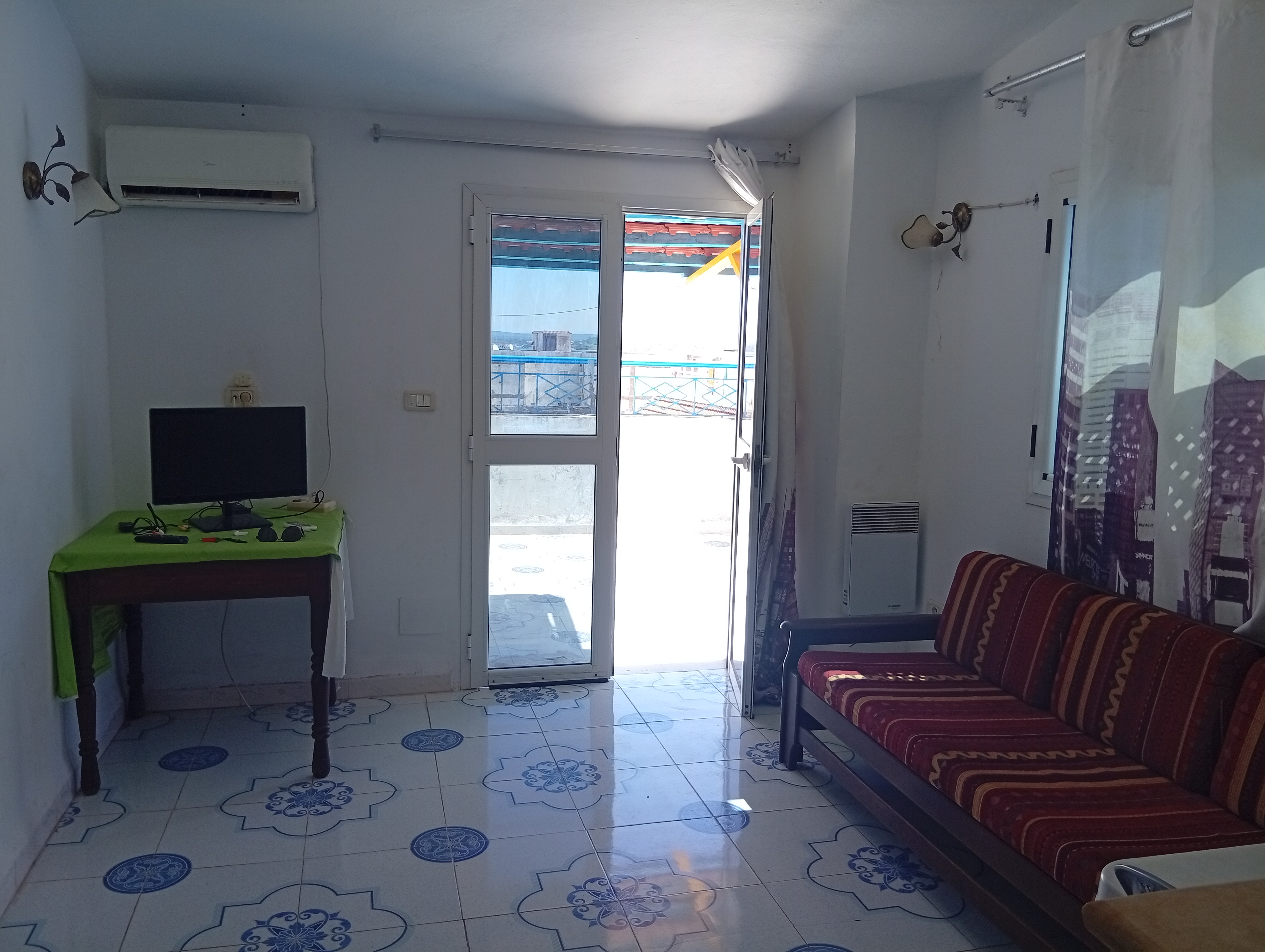 Tabarka&nbsp;Tabarka&nbsp;Location&nbsp;Appart. 2 pi�ces&nbsp;S plus1 meubl� et climatis� � tabarka