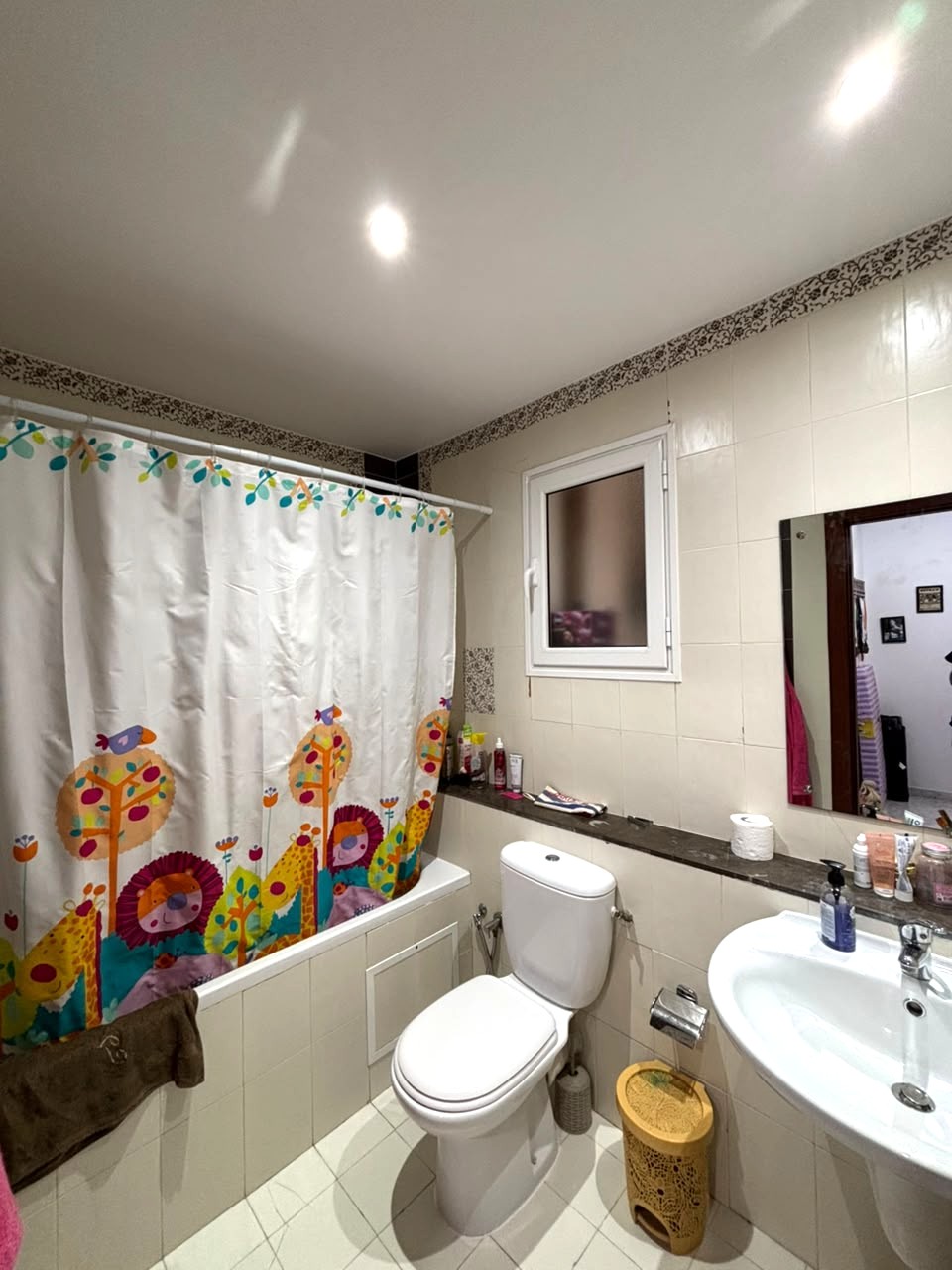 Ariana Ville&nbsp;Riadh Landlous&nbsp;Vente&nbsp;Appart. 4 pi�ces&nbsp;Appartement s4 de 200 m a riadh andalous