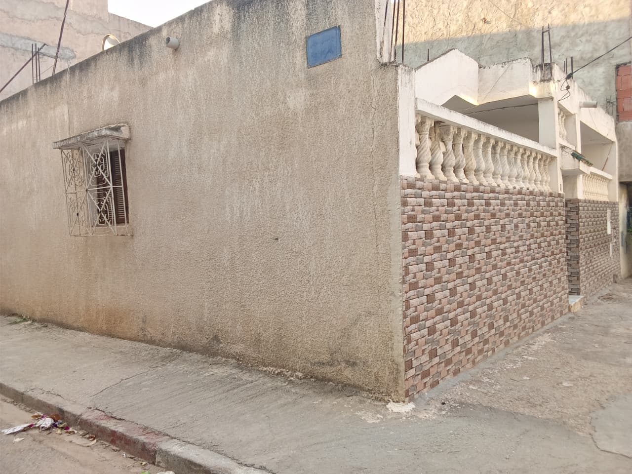 Oued Ellil&nbsp;Oued Ellil&nbsp;Vente&nbsp;Maisons&nbsp;Maison de ville � oued ellil quartier warda