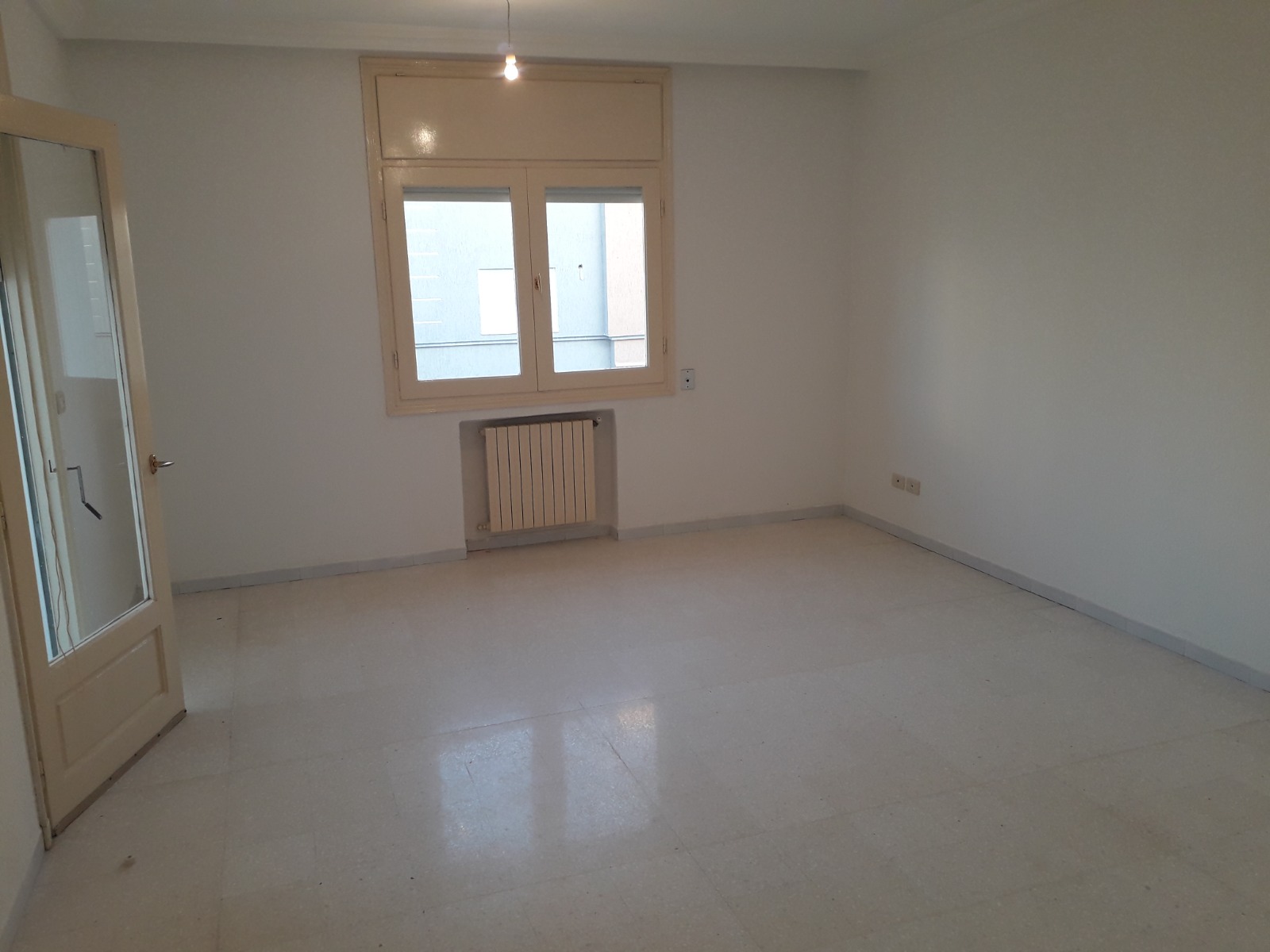 Ariana Ville&nbsp;Riadh Landlous&nbsp;Location&nbsp;Appart. 4 pi�ces&nbsp;S plus 3 a riadh landalos wb4543