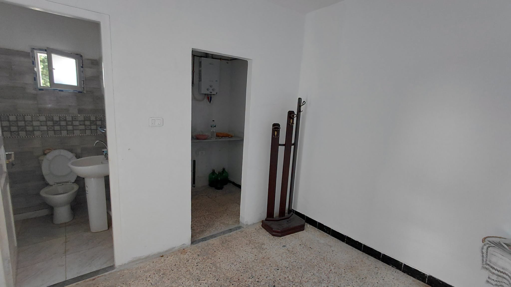 Ariana Ville&nbsp;El Menzah 8&nbsp;Location&nbsp;Maisons&nbsp;Studio s plus 1 a el manzah 8 wb4562