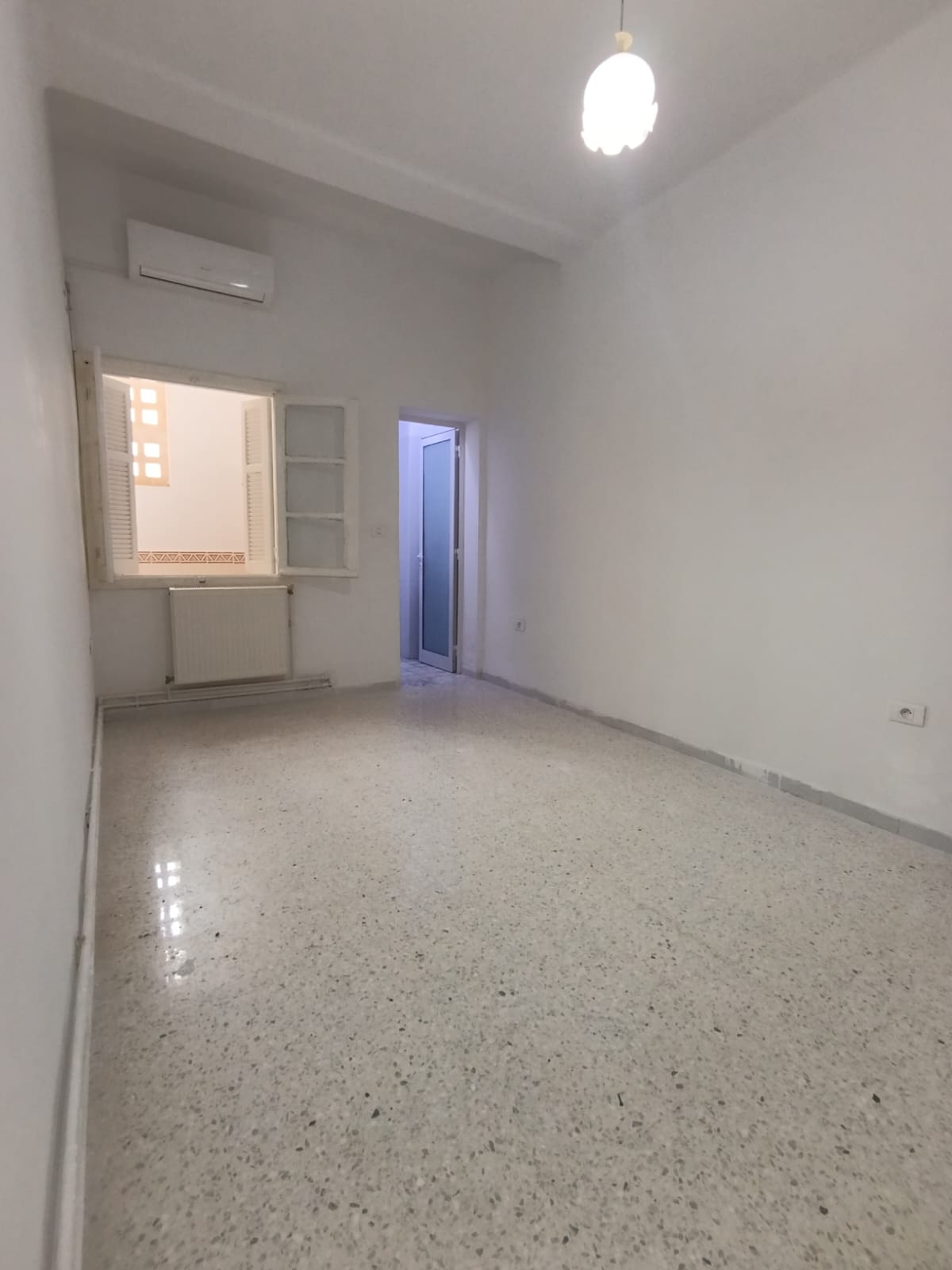 Cite El Khadra&nbsp;Cite El Khadra&nbsp;Location&nbsp;Maisons&nbsp;Rez de chauss�e s3 a la cit� el khadhra wb4564