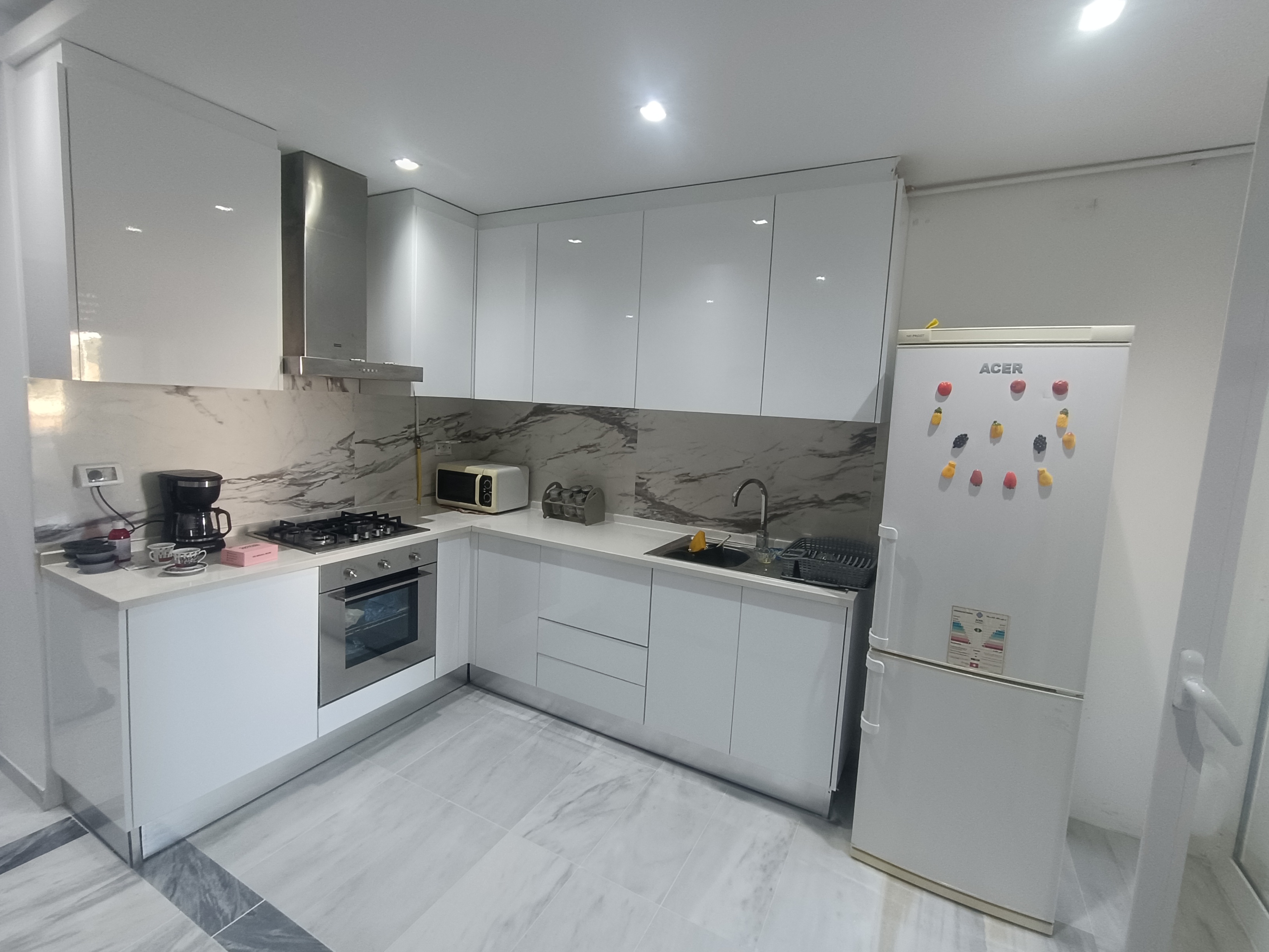 Mnihla&nbsp;Jardins d'el Menzah&nbsp;Location&nbsp;Appart. 2 pi�ces&nbsp;Aux jardins d'el menzah2 spacieux s1 meuble