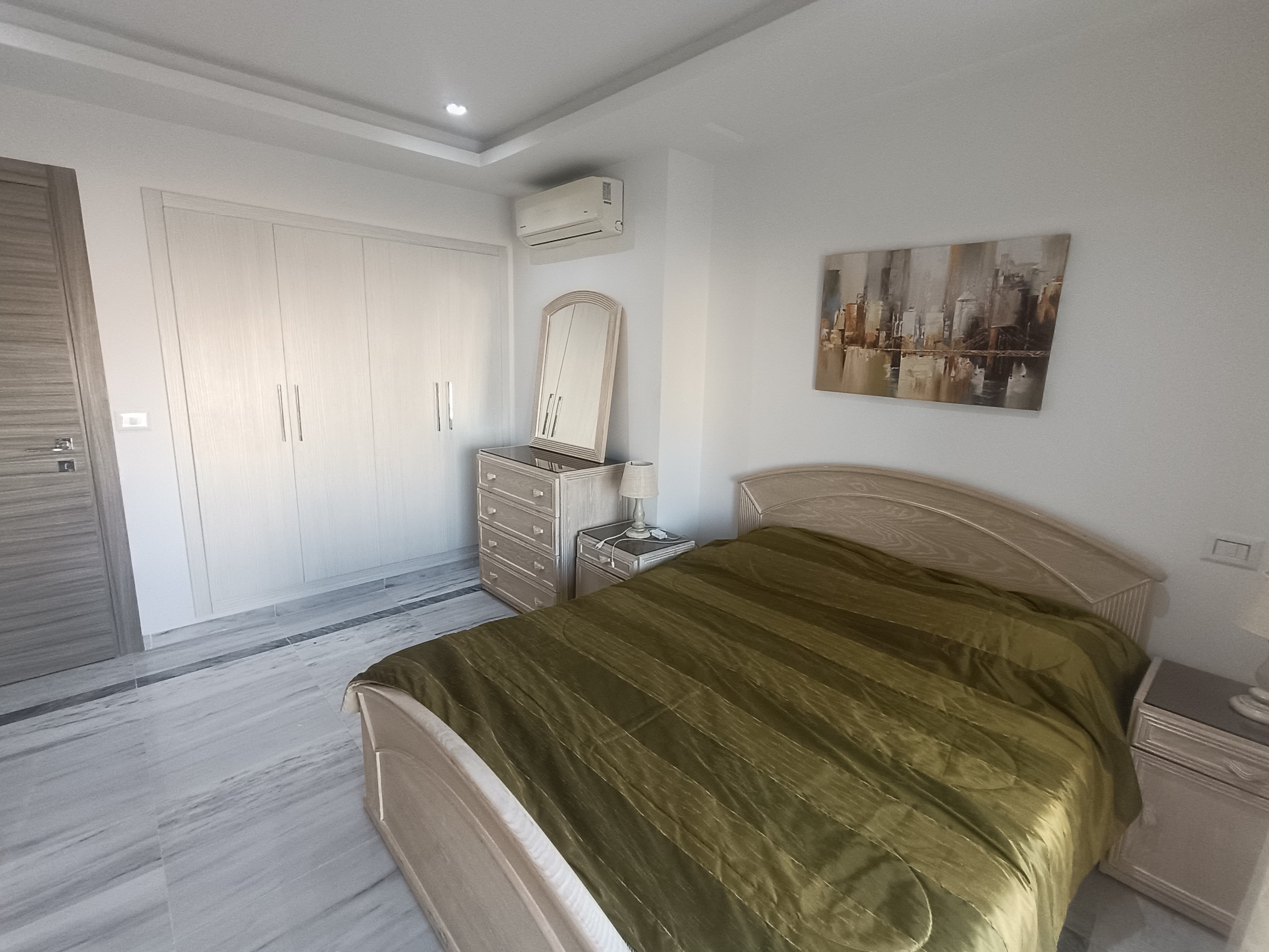 Mnihla&nbsp;Jardins d'el Menzah&nbsp;Location&nbsp;Appart. 2 pi�ces&nbsp;Aux jardins d'el menzah2 spacieux s1 meuble