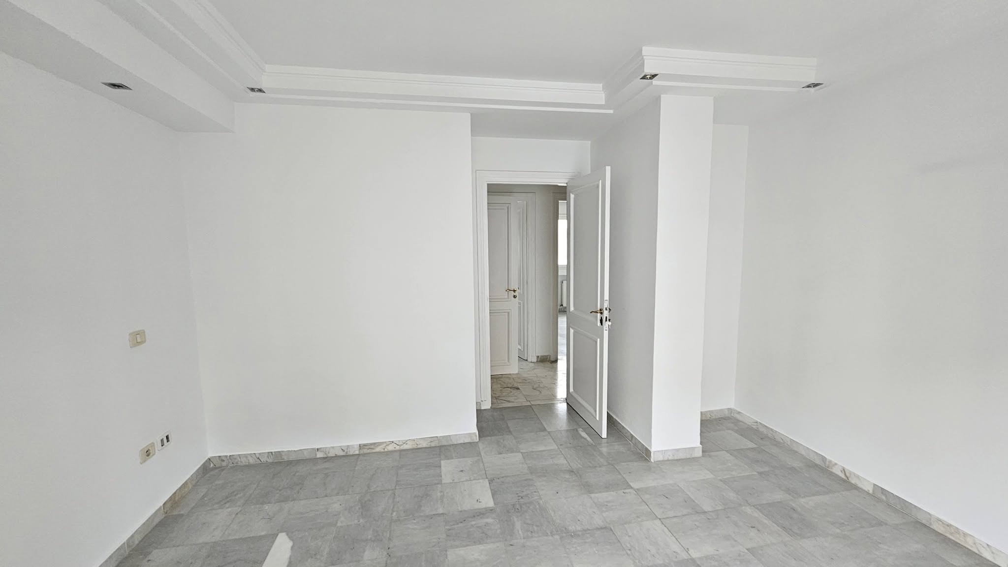 Mnihla&nbsp;Cite Ennasr&nbsp;Location&nbsp;Appart. 3 pi�ces&nbsp;Grand appartement s3 � ennaser2