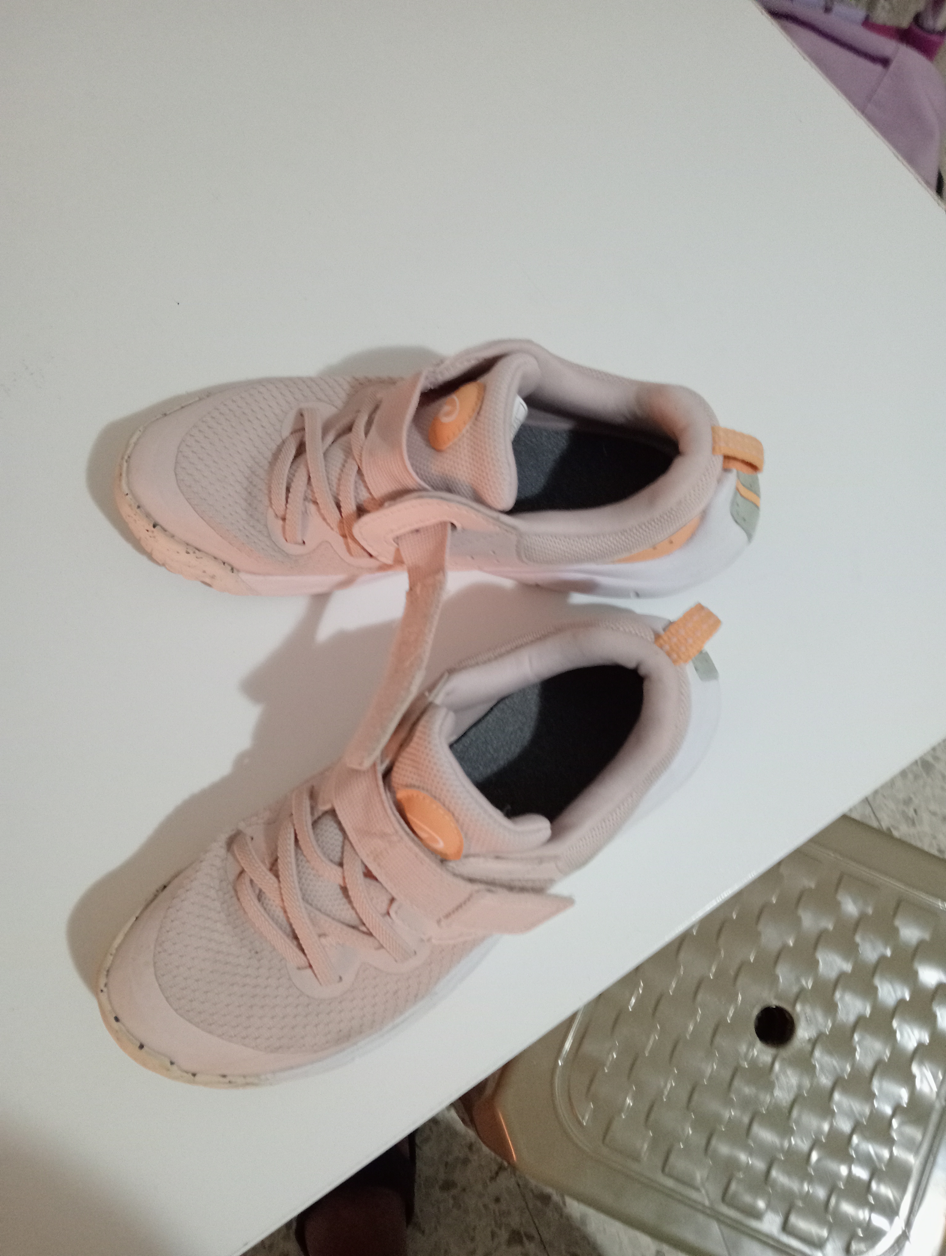 Rades&nbsp;Cite Taieb Mhiri 2&nbsp;Hommes&nbsp;Autre&nbsp;Espadrilles homme et fille