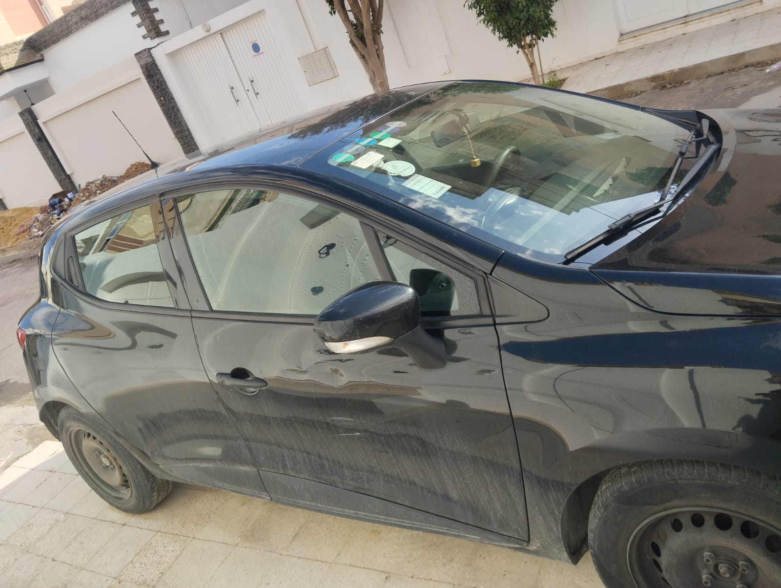 Sousse Jaouhara&nbsp;Cite Sahloul&nbsp;Renault&nbsp;Clio&nbsp;Renault clio 4 une premi�re main d'origine