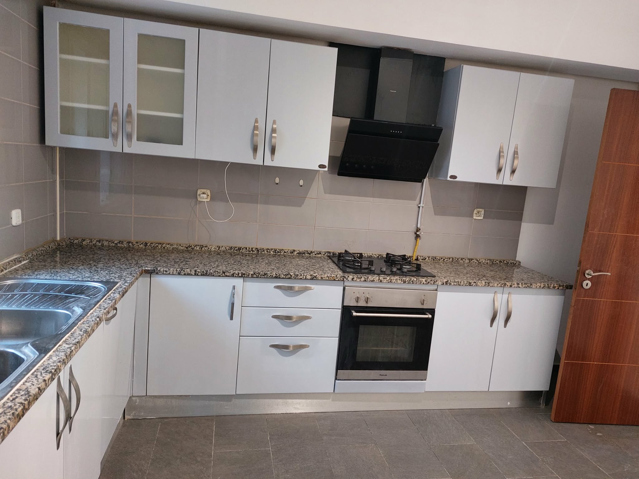 Ariana Ville&nbsp;Cite Ennasr 2&nbsp;Location&nbsp;Appart. 4 pi�ces&nbsp;Appartement s3 pr�s de ren� descartes