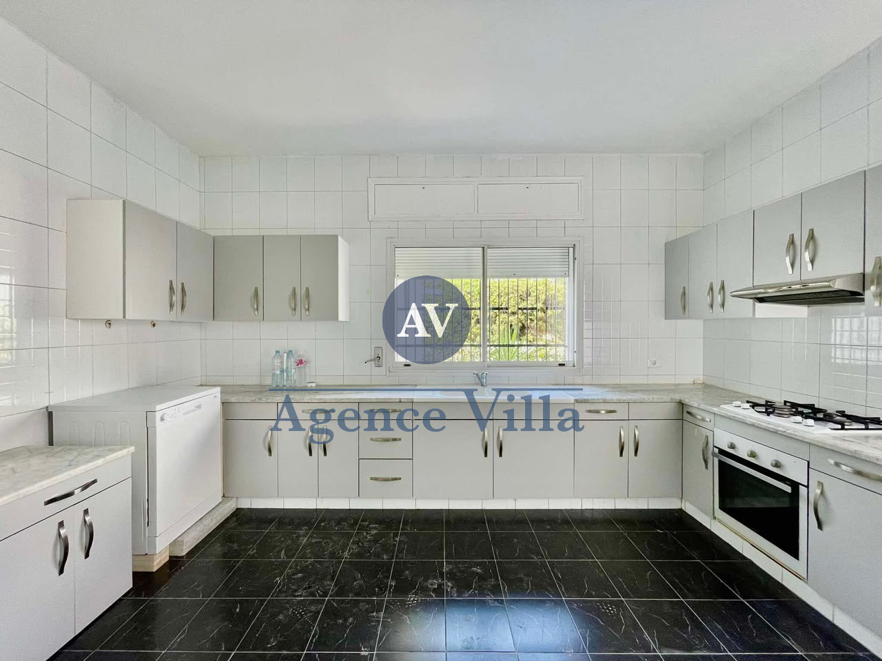 La Marsa&nbsp;Marsa Safsaf&nbsp;Location&nbsp;Maisons&nbsp;Une villa s4 � proximit� du lyc�e gustave flaubert