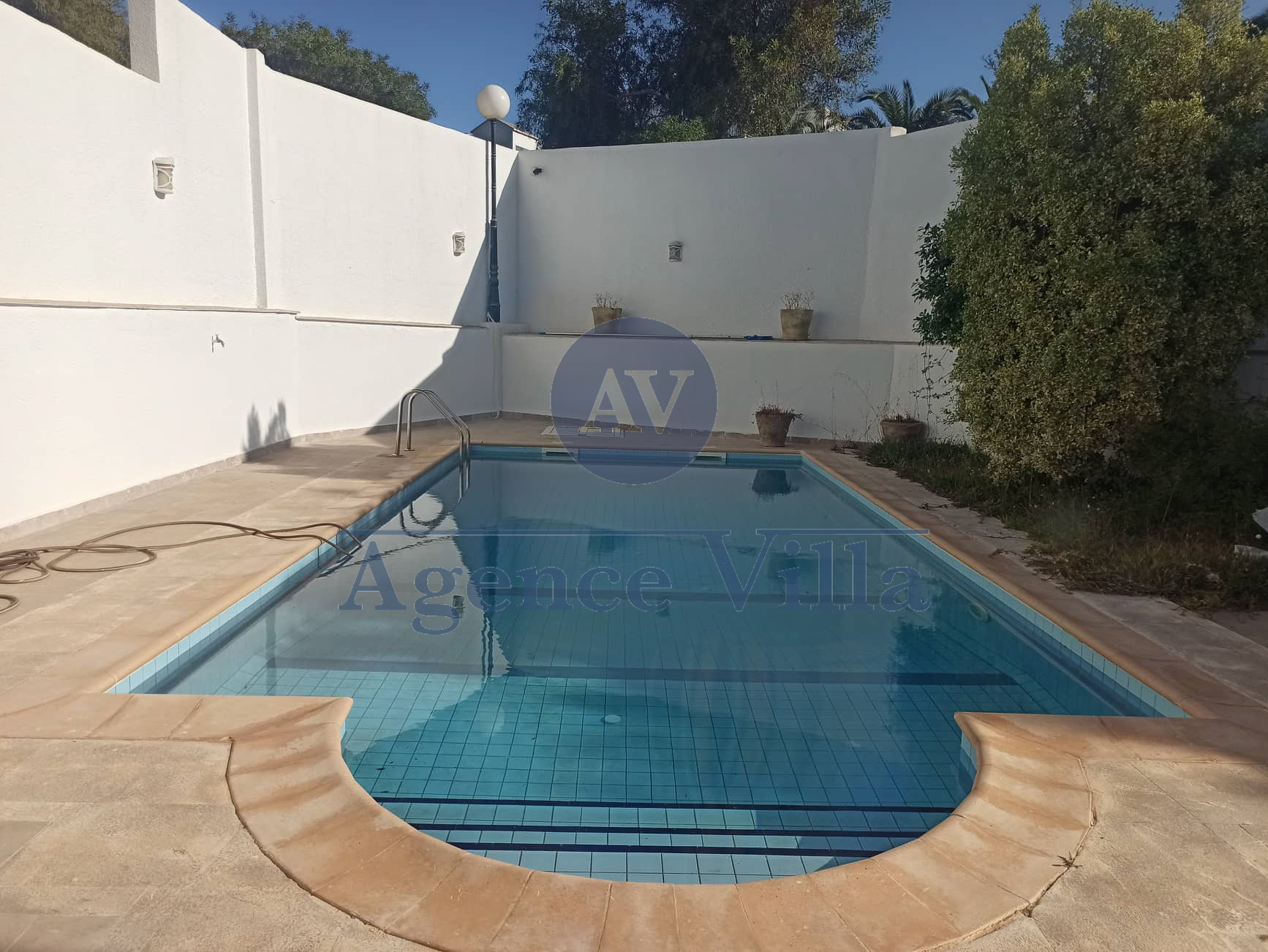 La Marsa&nbsp;Gammart&nbsp;Location&nbsp;Maisons&nbsp;Une villa s4 avec piscine situ�e � gammarth