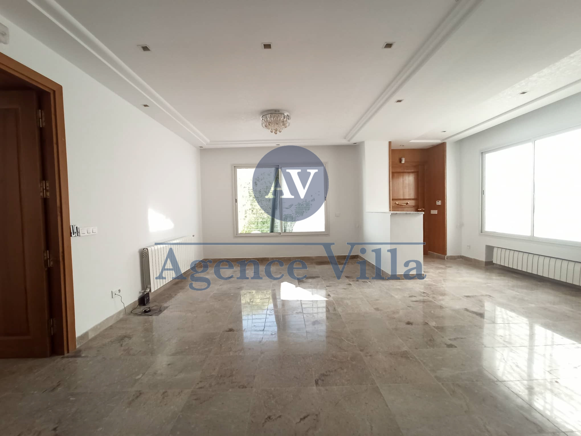 La Marsa&nbsp;Gammart&nbsp;Location&nbsp;Maisons&nbsp;Une villa s4 avec piscine situ�e � gammarth