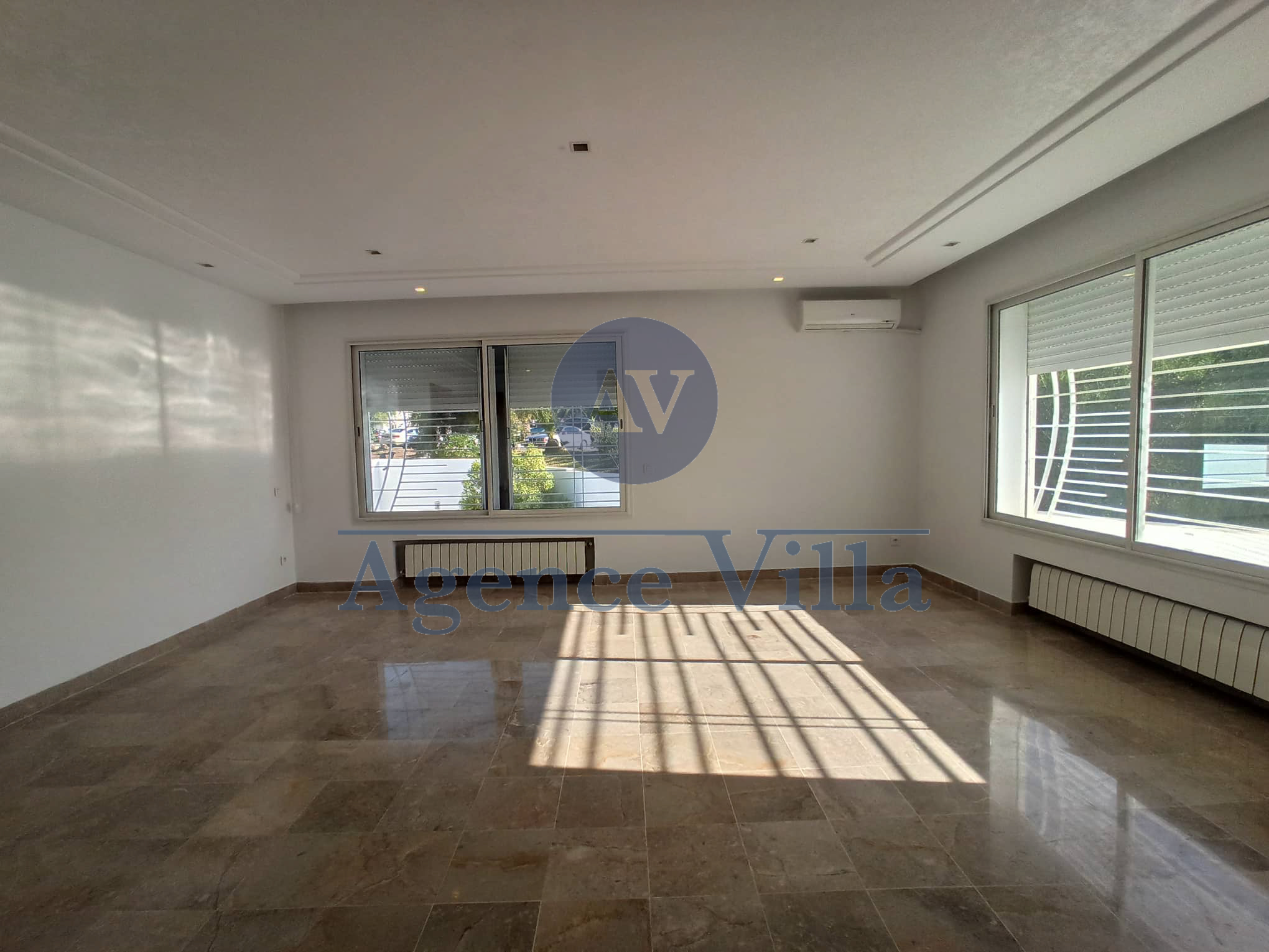 La Marsa&nbsp;Gammart&nbsp;Location&nbsp;Maisons&nbsp;Une villa s4 avec piscine situ�e � gammarth