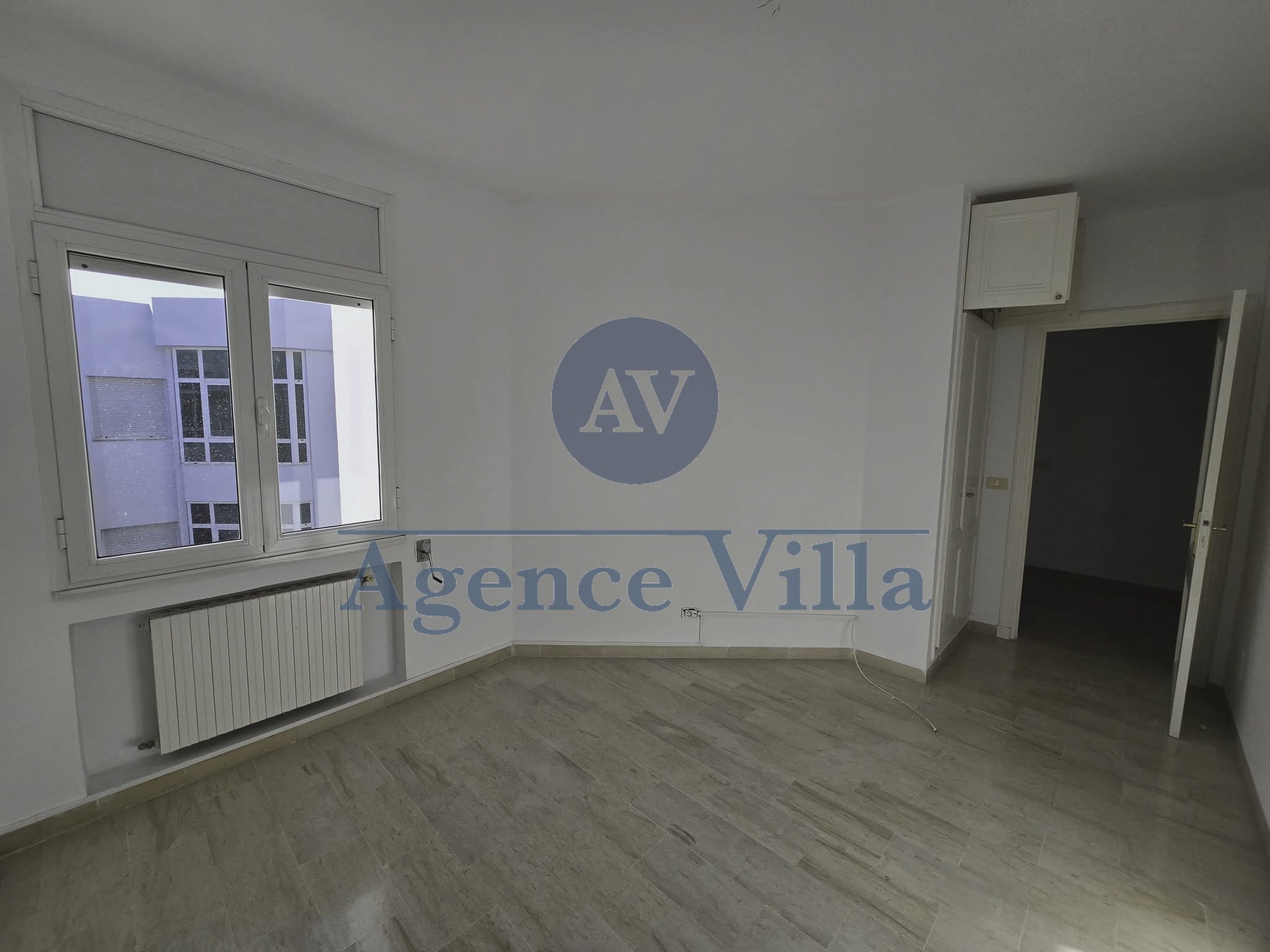 La Soukra&nbsp;La Soukra&nbsp;Vente&nbsp;Appart. 4 pi�ces&nbsp;Appartement de 140m2 s3 � la soukra