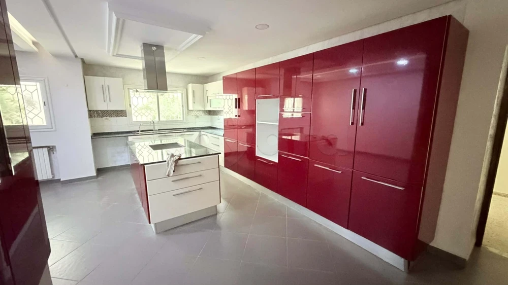 El Menzah&nbsp;El Menzah 9&nbsp;Vente&nbsp;Maisons&nbsp;Prestigieuse villa a menzah 9a