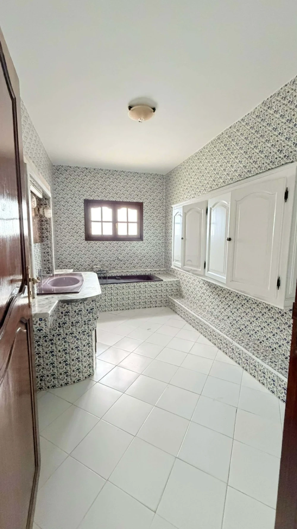 El Menzah&nbsp;El Menzah 9&nbsp;Vente&nbsp;Maisons&nbsp;Prestigieuse villa a menzah 9a