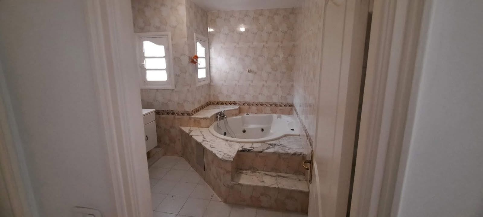 Ariana Ville&nbsp;Cite Ennasr 2&nbsp;Location&nbsp;Maisons&nbsp;Une villa spacieuse a ennasr 2