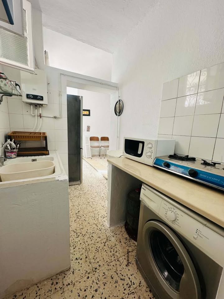 Ariana Ville&nbsp;El Menzah 8&nbsp;Location&nbsp;Maisons&nbsp;Joli studio s1 meubl� � menzah 8