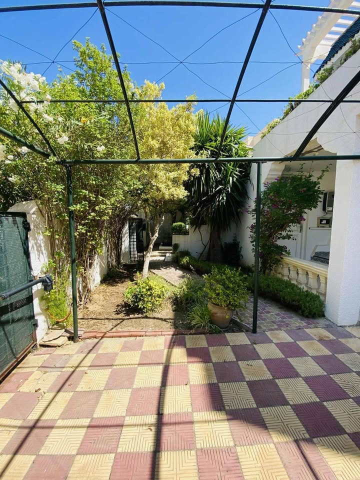 El Menzah&nbsp;El Menzah 9&nbsp;Location&nbsp;Maisons&nbsp;Grande villa s6 � el menzah 9
