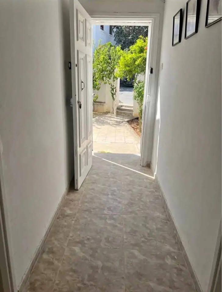 El Menzah&nbsp;El Manar 1&nbsp;Location&nbsp;Appart. 1 pi�ce&nbsp;Magnifique studio s1 � manar 1 avec jardin