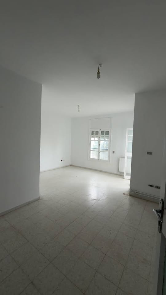 Ariana Ville&nbsp;Cite Ennasr 2&nbsp;Vente&nbsp;Appart. 3 pi�ces&nbsp;Appartement s3 � ennasr 2
