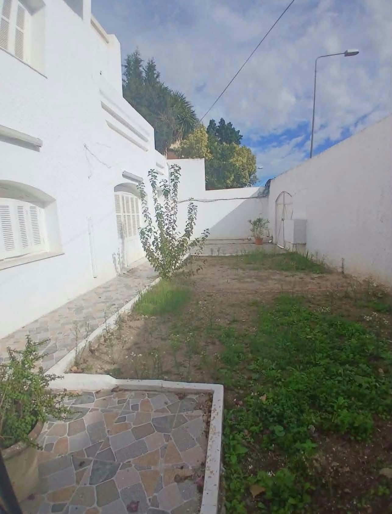 El Menzah&nbsp;El Menzah 9&nbsp;Location&nbsp;Maisons&nbsp;Super villa pour ecole ou jardin denfant