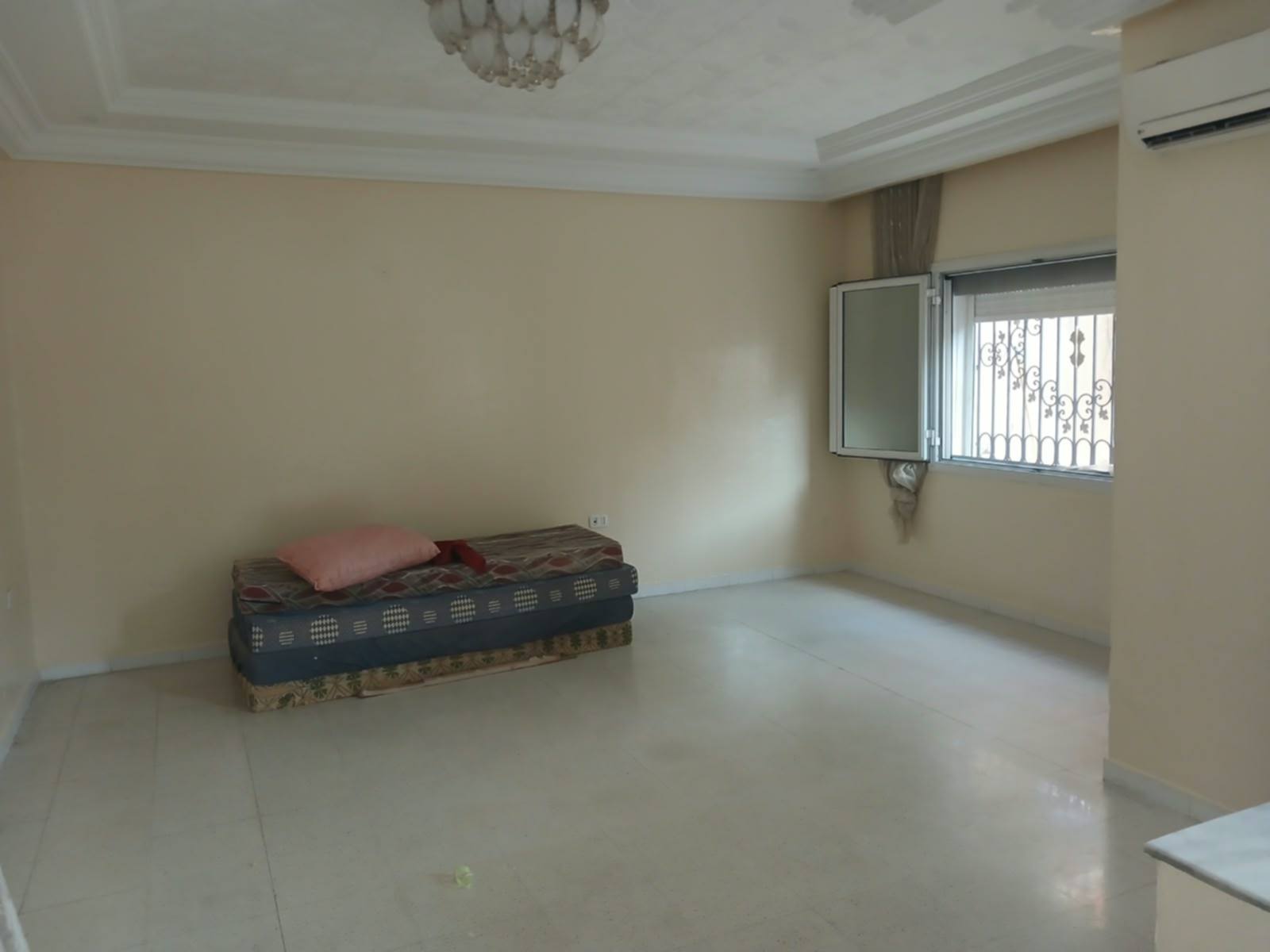 Sidi Hassine&nbsp;Sidi Hassine&nbsp;Location&nbsp;Appart. 4 pi�ces&nbsp;Maison s3  pour famille