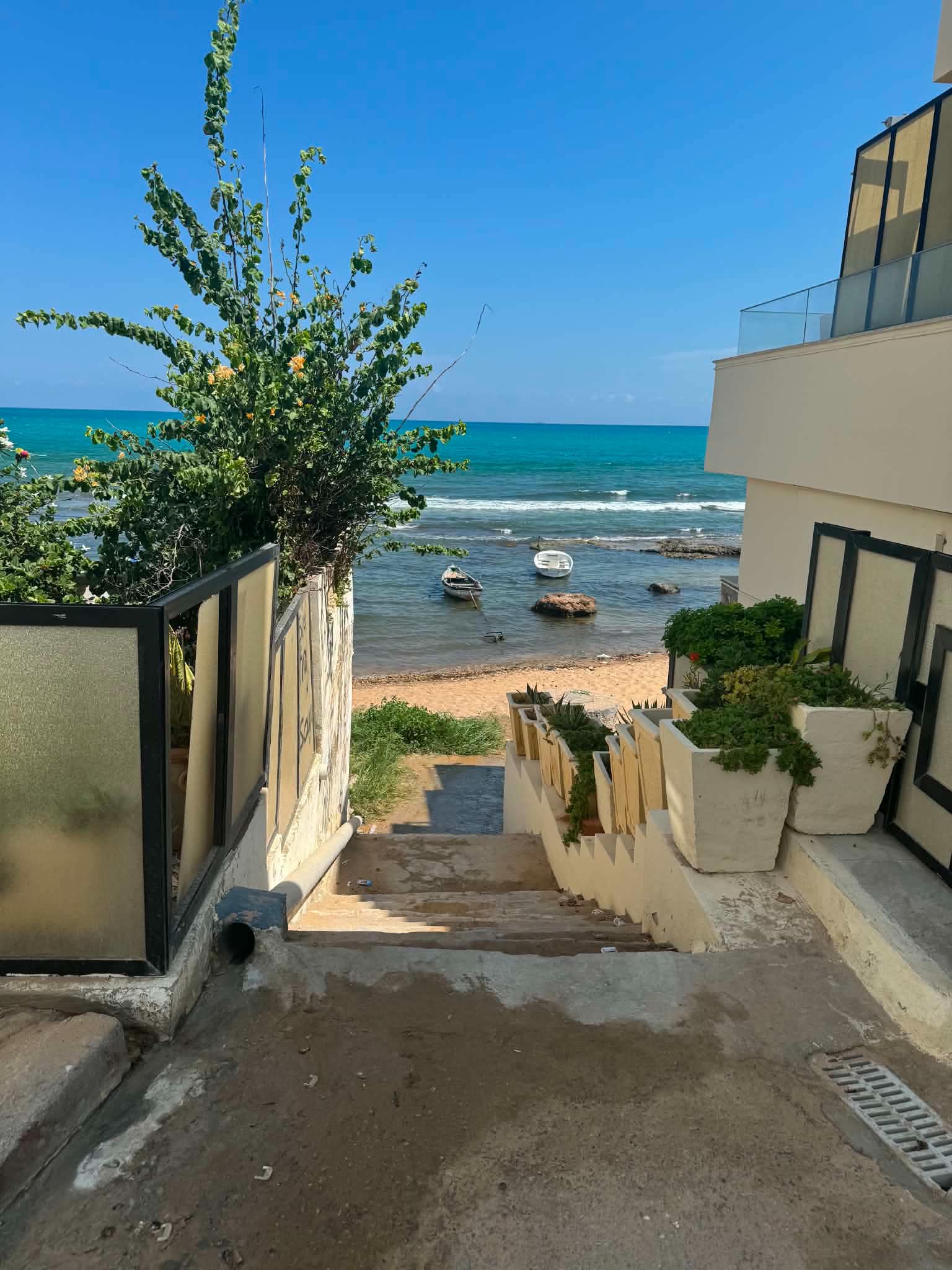 La Marsa&nbsp;Marsa Safsaf&nbsp;Location&nbsp;Appart. 2 pi�ces&nbsp;Petit appartement sympa pieds dans l eau