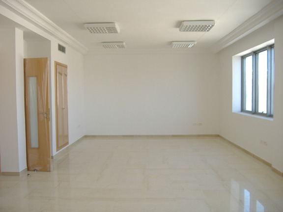 El Menzah&nbsp;Tunis Belvedere&nbsp;Bureaux & Commerces&nbsp;Bureau&nbsp;Bureau professionnel hall 6 pi�ces au belv�d�re