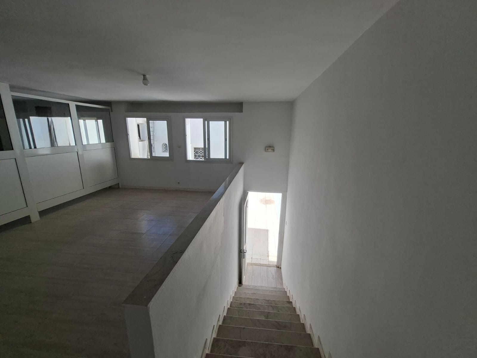 Cite El Khadra&nbsp;Zone urbaine nord&nbsp;Location&nbsp;Appart. 3 pi�ces&nbsp;Bureau a plus 3 au centre urbain nord